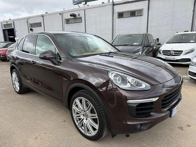Käytetty Porsche Cayenne 262 HP (192 kW) 2015 Ruskea Katumaasturi