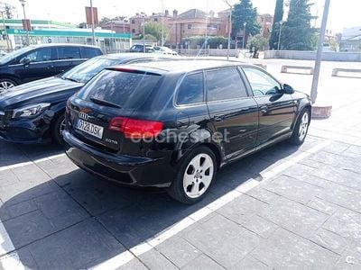 Usado Audi A3 Sportback Ambiente 140 CV (102 kW) 2006 Negro Utilitario