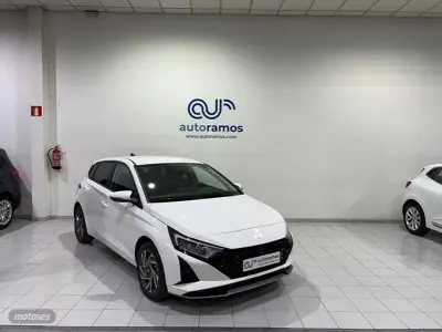 Nuevo Hyundai i20 100 CV (73 kW) 2025 Blanco Utilitario