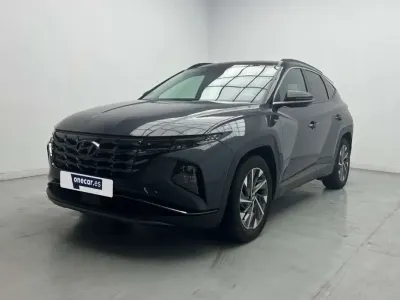 Usado Hyundai Tucson 136 CV (100 kW) 2021 Gris oscuro SUV