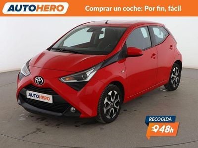 Usado Toyota Aygo X-play 72 CV (52 kW) 2019 Rojo Utilitario