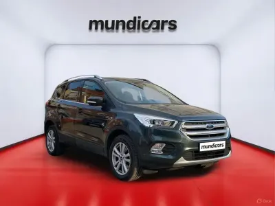 Usado Ford Kuga Trend+ 120 CV (88 kW) 2018 Gris SUV