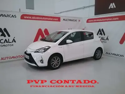 Usado Toyota Yaris Active 99 CV (72 kW) 2020 Blanco Utilitario