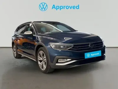 Usado VW Passat Alltrack 280 CV (205 kW) 2021 Azul Familiar