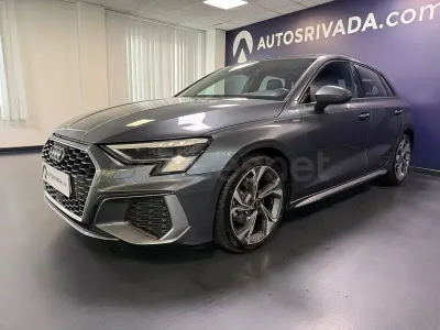 Usado Audi A3 Ambiente 150 CV (110 kW) 2024 Gris / plata Berlina