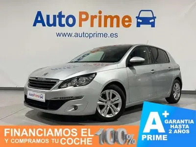 Usado Peugeot 308 Active 120 CV (88 kW) 2015 Gris / plata Berlina