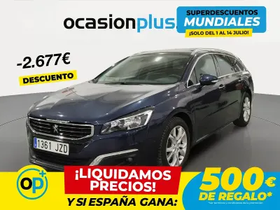 Usado Peugeot 508 Allure 150 CV (110 kW) 2017 Azul Familiar