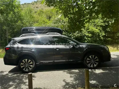 Usado Subaru Outback 169 CV (124 kW) 2023 Gris / plata Familiar