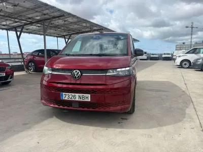 Usado VW T7 Life 150 CV (110 kW) 2025 Rojo Van
