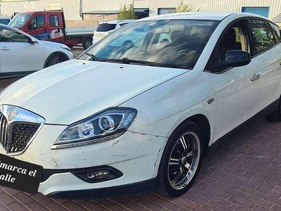 Usado Lancia Delta 120 CV (88 kW) 2010 Blanco Utilitario