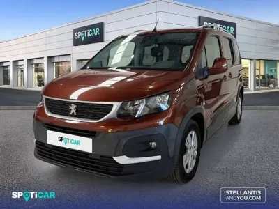 Usado Peugeot Rifter Active 131 CV (96 kW) 2020 Naranja Monovolumen