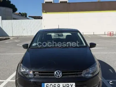 Usado VW Polo Advance 105 CV (77 kW) 2011 Negro Utilitario