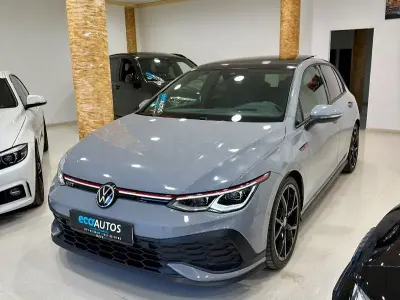 Usado VW Golf VII GTI Clubsport 301 CV (221 kW) 2021 Gris / plata Utilitario