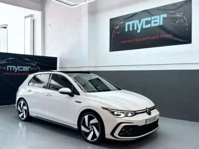 Usado VW Golf VIII GTI 245 CV (180 kW) 2021 Blanco Utilitario