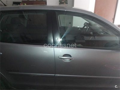 Usado VW Polo Edition 60 CV (44 kW) 2009 Gris / plata Utilitario