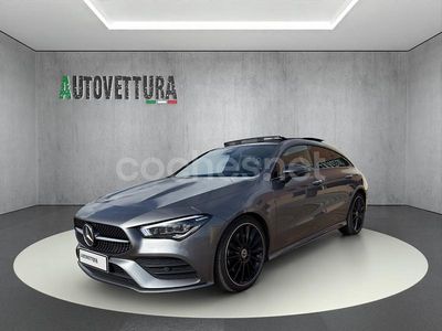 Gris / plata Usado 2022 Mercedes CLA200 Shooting Brake Familiar | 29.900 € (Precio justo)
