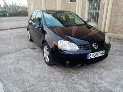 Usado VW Golf VI Highline 140 CV (102 kW) 2008 Negro Utilitario