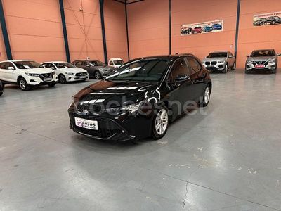 Negro Usado 2022 Toyota Corolla Business Edition Berlina | 19.500 € (Precio justo)