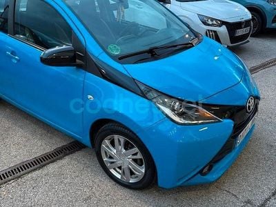 Azul Usado 2017 Toyota Aygo X-play Utilitario | 7500 € (Precio justo)