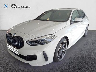 Blanco Usado 2023 BMW 118 Shadowline Utilitario | 29.450 € (Un poco caro)