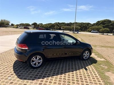 Käytetty VW Golf VII Advance 90 HP (66 kW) 2012 Musta Sedan