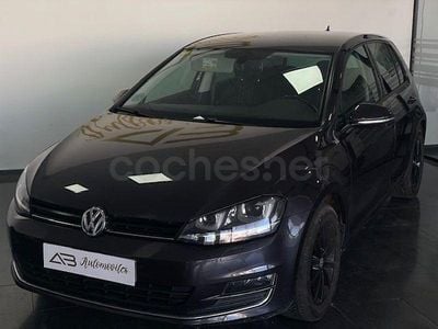 Usado VW Golf VII Advance 125 CV (91 kW) 2015 Negro Berlina