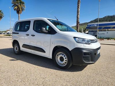 Usado Citroën Berlingo Live 102 CV (75 kW) 2023 Blanco Monovolumen