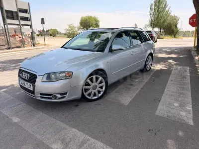 Begagnad Audi A4 205 HK (150 kW) 2005 Grå Kombi