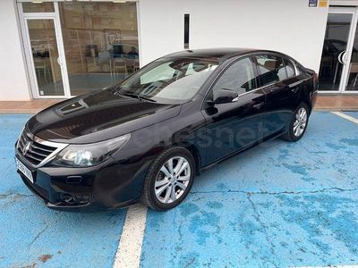 Usado Renault Latitude Privilege 150 CV (110 kW) 2011 Negro Berlina
