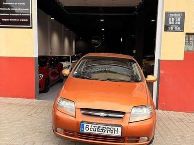 Usado Chevrolet Kalos SX 94 CV (69 kW) 2007 Naranja Berlina