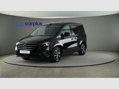 Negro loparita metalizado Usado 2024 Mercedes 180 Berlina | 31.890 € (Caro)