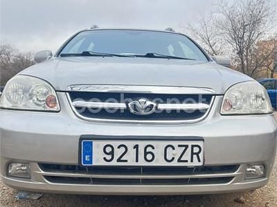 Gris / plata Usado 2004 Chevrolet Nubira CDX Familiar | 1700 €