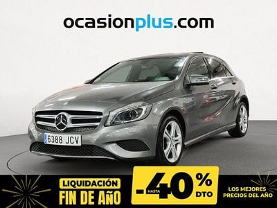 Gris Usado 2015 Mercedes A180 Style Utilitario | 14.991 € (Buen precio)