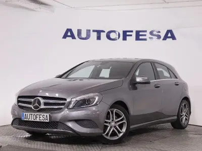 Usado Mercedes A220 Style 170 CV (125 kW) 2015 Gris titanio Utilitario