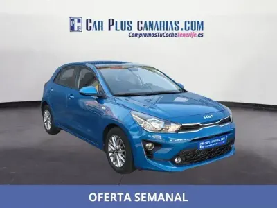 Usado Kia Rio 84 CV (61 kW) 2023 Azul