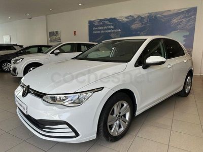 Occasion VW Golf VIII Life 150 ch (110 kW) 2022 Blanc Berline