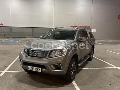 Usado Nissan Navara 190 CV (139 kW) 2018 Gris / plata Recogida