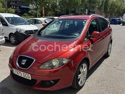 Usado Seat Altea XL Stylance 140 CV (102 kW) 2008 Granate Monovolumen