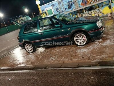 Verde Usado 1997 VW Golf III Edition Berlina | 3500 €