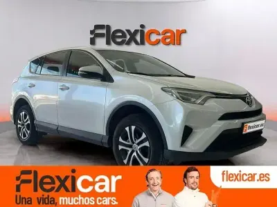 Usado Toyota RAV4 Advance 143 CV (105 kW) 2017 Blanco SUV
