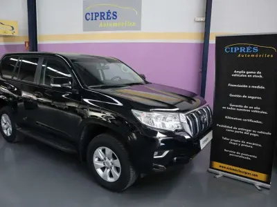 Usado Toyota Land Cruiser 177 CV (130 kW) 2018 Negro SUV