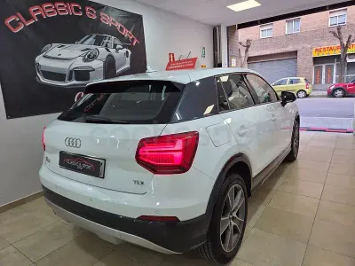 Usado Audi Q2 Design 116 CV (85 kW) 2018 Blanco SUV