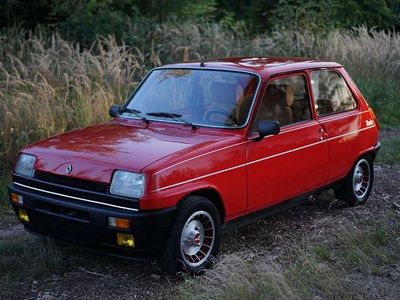 Käytetty Renault R5 46 HP (33 kW) 1984 Punainen Viistoperä