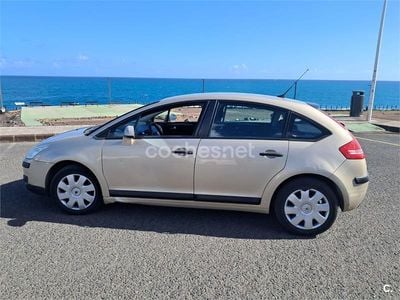 Usado Citroën C4 90 CV (66 kW) 2005 Beige Berlina