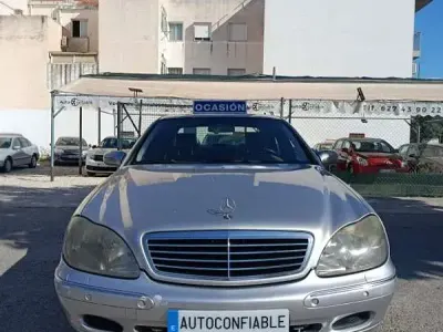 Usado Mercedes S320 204 CV (150 kW) 2002 Gris Berlina