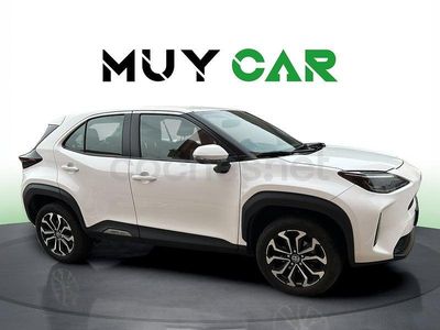 Usado Toyota Yaris Cross Active 116 CV (85 kW) 2024 Blanco SUV