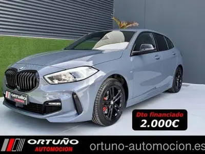 Usado BMW 116 Shadowline 116 CV (85 kW) 2021 Gris / plata Utilitario