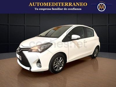Usado Toyota Yaris Active 90 CV (66 kW) 2014 Blanco Berlina