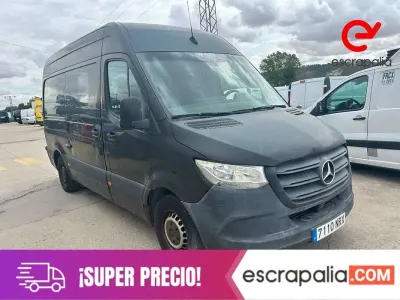 Usado Mercedes Sprinter 114 CV (83 kW) 2019 Negro Van
