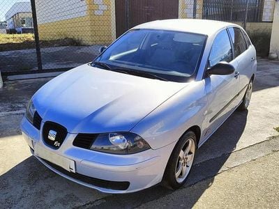 Usado Seat Ibiza Reference 100 HP (73 kW) 2004 Azul Citadino